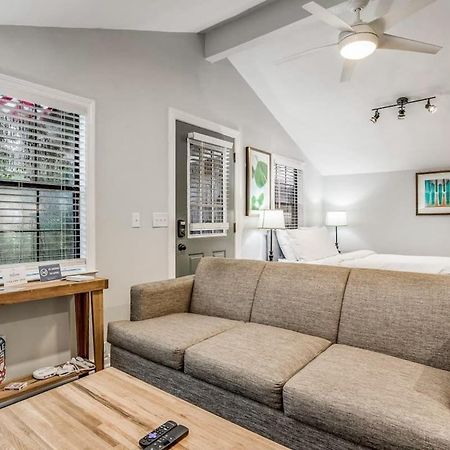 Pensacola Pearl - Studio Apartment - Pets Welcome Luaran gambar