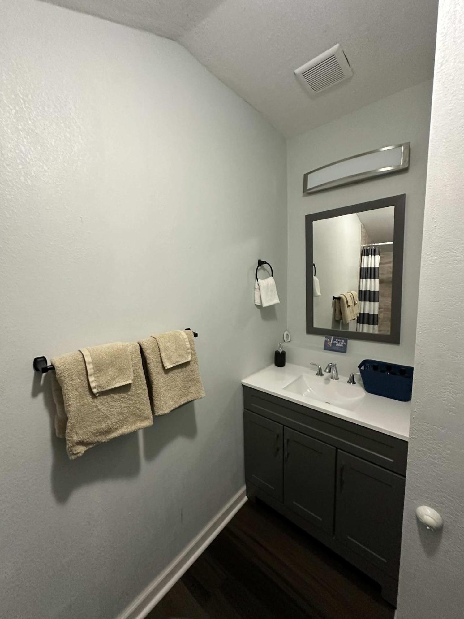 Pensacola Pearl - Studio Apartment - Pets Welcome Luaran gambar