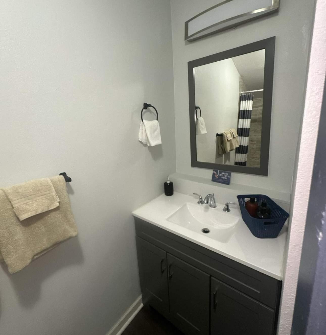 Pensacola Pearl - Studio Apartment - Pets Welcome Luaran gambar